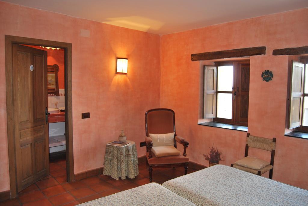 La Casa De San Gil Guest House Atienza Room photo