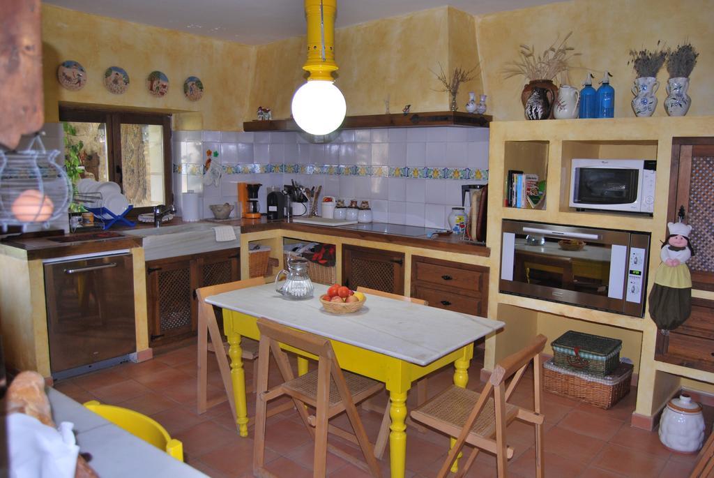 La Casa De San Gil Guest House Atienza Exterior photo